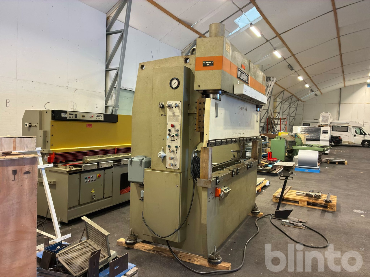 Donewelll - Máquina para metal: foto 3 Donewelll - Máquina para metal: foto 3