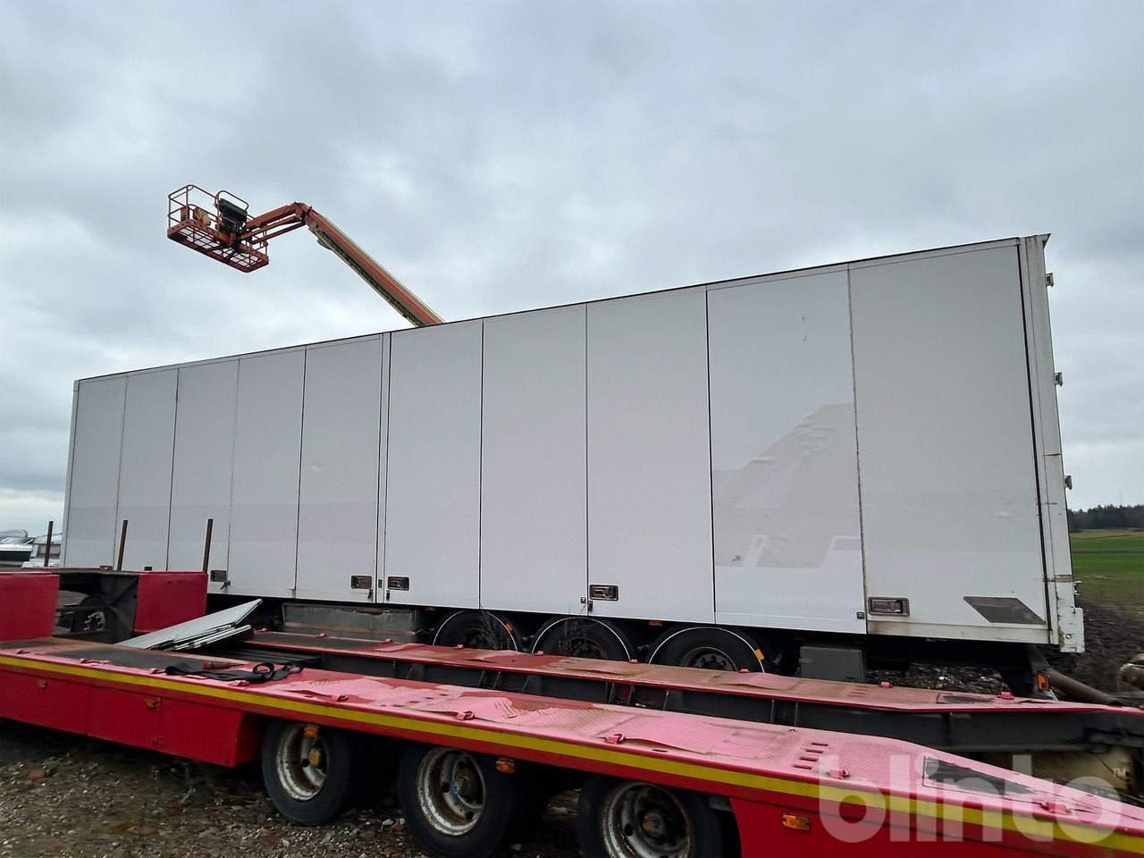 Ekeri/Krone - Semirremolque caja cerrada, Remolque dolly: foto 4 Ekeri/Krone - Semirremolque caja cerrada, Remolque dolly: foto 4