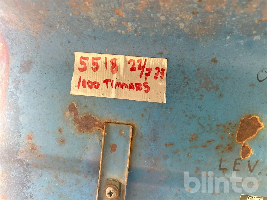Tractor FORD 4000: foto 31