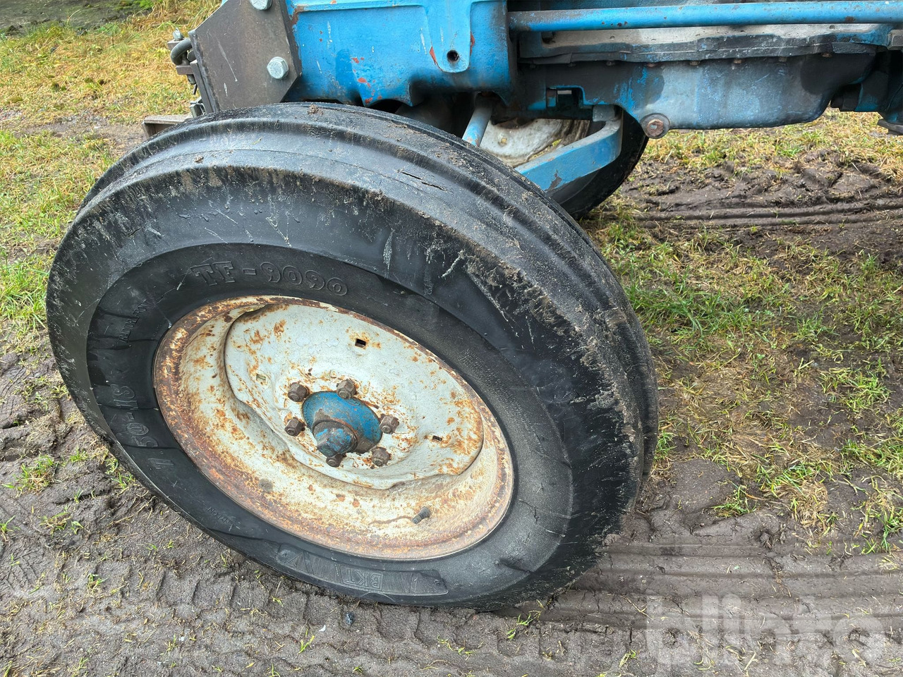 Tractor FORD 5000: foto 24 Tractor FORD 5000: foto 24