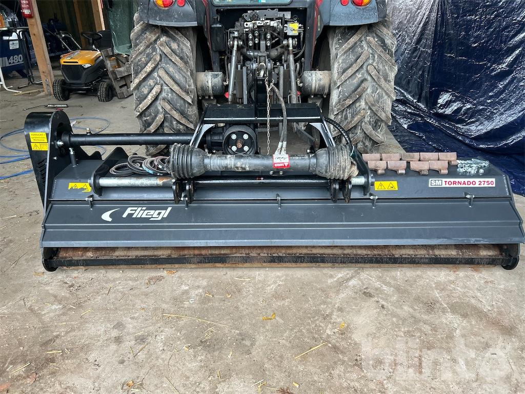 Fliegl SM Tornado 2750 (2023) - Desbrozadora de martillos: foto 1 Fliegl SM Tornado 2750 (2023) - Desbrozadora de martillos: foto 1
