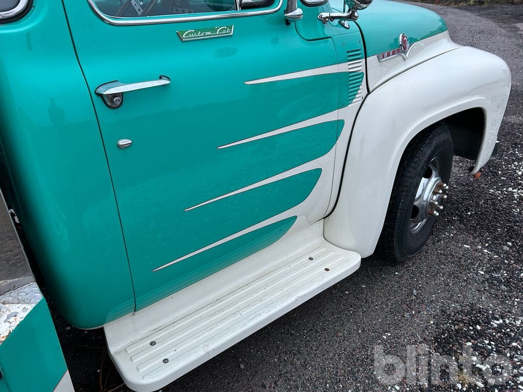 Camión portavehículos Ford F350: foto 14