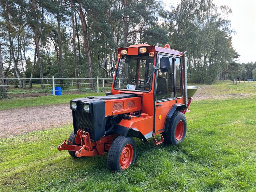 HOLDER P70C-460 - Tractor municipal: foto 1 HOLDER P70C-460 - Tractor municipal: foto 1