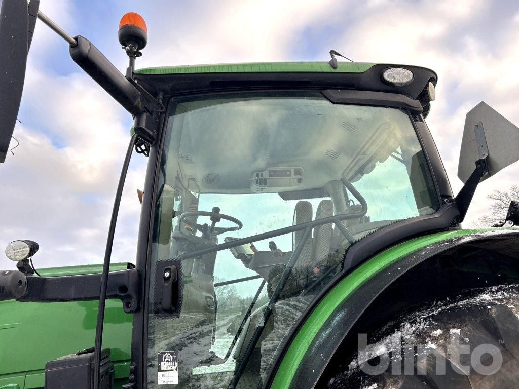 Tractor JOHN DEERE 6215R: foto 10 Tractor JOHN DEERE 6215R: foto 10