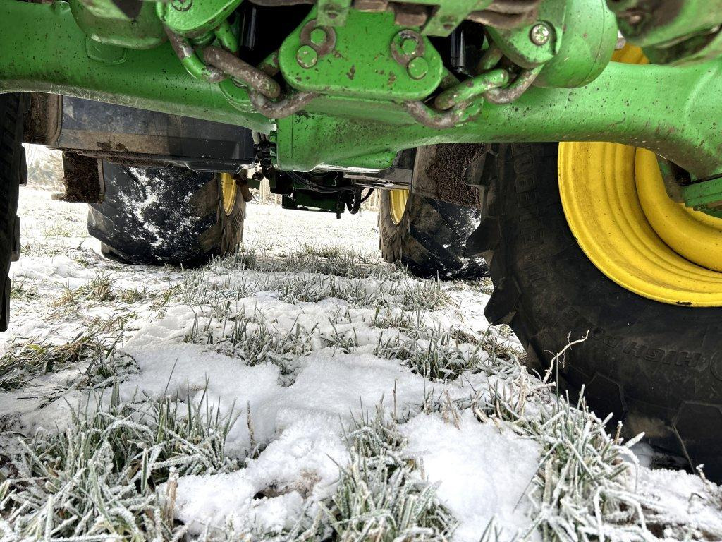 Tractor JOHN DEERE 6215R: foto 33 Tractor JOHN DEERE 6215R: foto 33