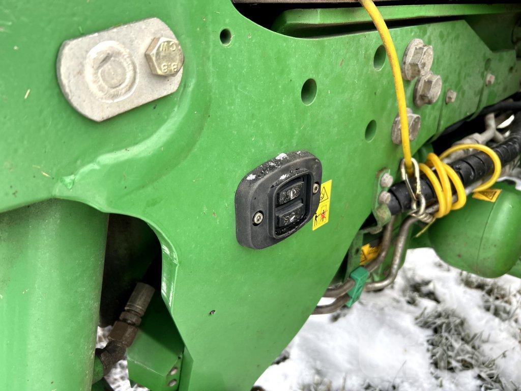 Tractor JOHN DEERE 6215R: foto 32 Tractor JOHN DEERE 6215R: foto 32