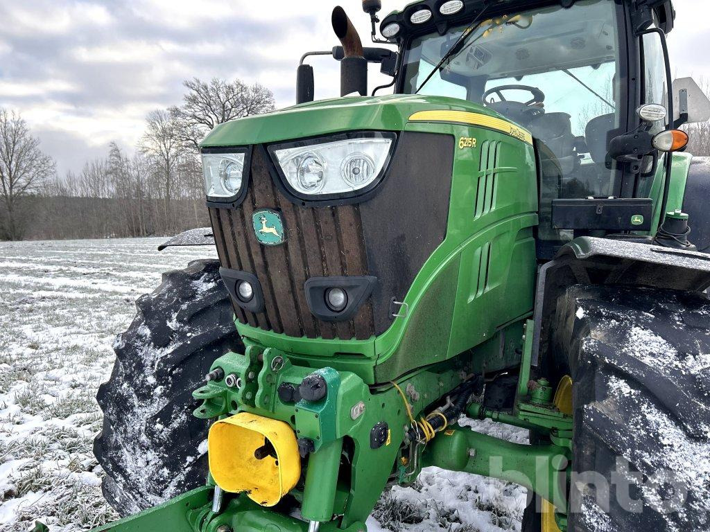 Tractor JOHN DEERE 6215R: foto 26 Tractor JOHN DEERE 6215R: foto 26