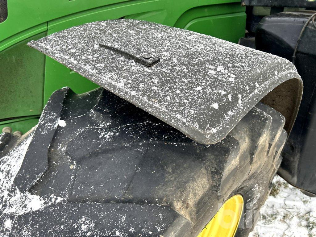 Tractor JOHN DEERE 6215R: foto 23 Tractor JOHN DEERE 6215R: foto 23