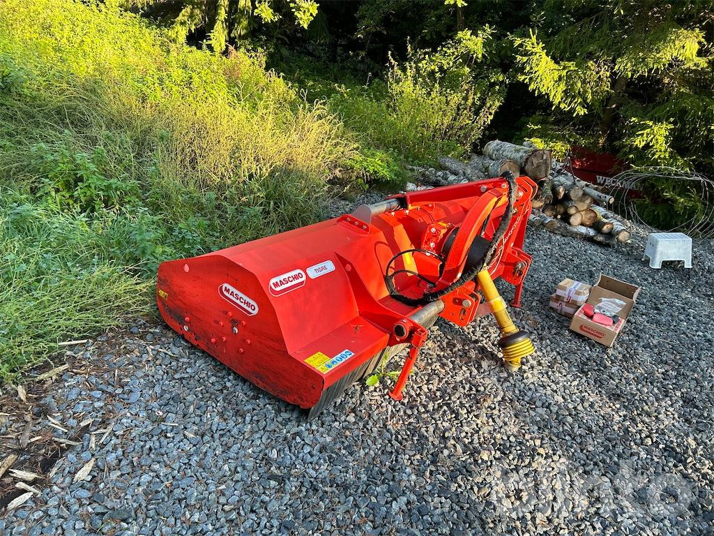 Maschio Tigre 250 - Desbrozadora de martillos: foto 3 Maschio Tigre 250 - Desbrozadora de martillos: foto 3