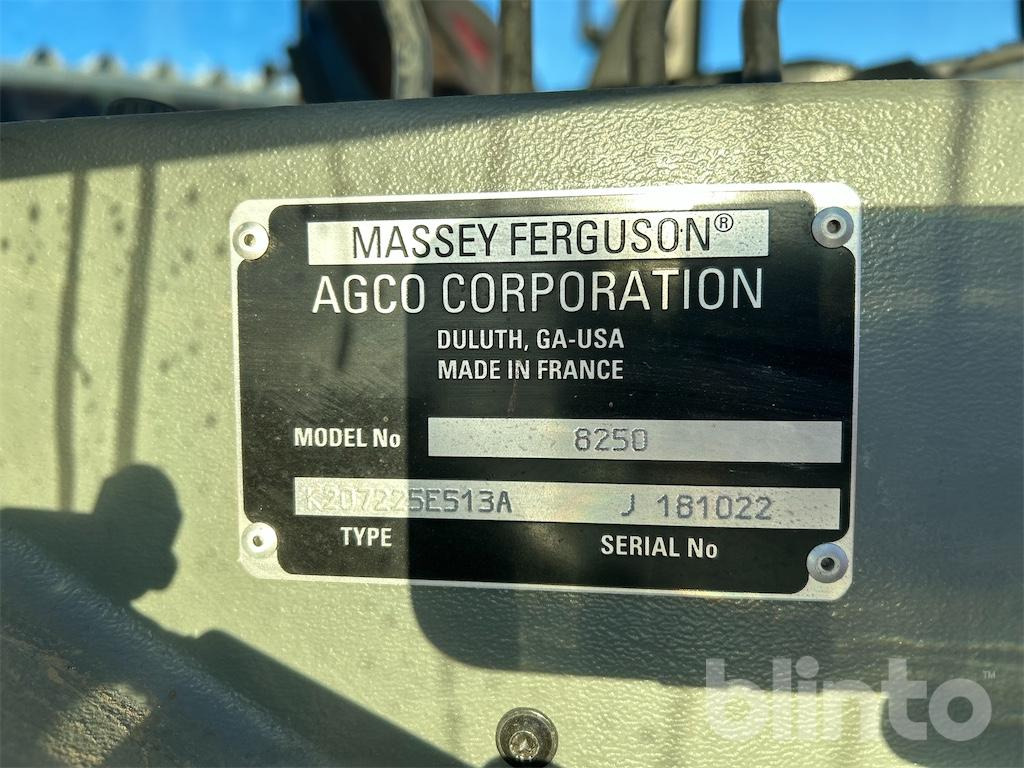 Massey Ferguson 8250-4 (2000) - Tractor: foto 5 Massey Ferguson 8250-4 (2000) - Tractor: foto 5