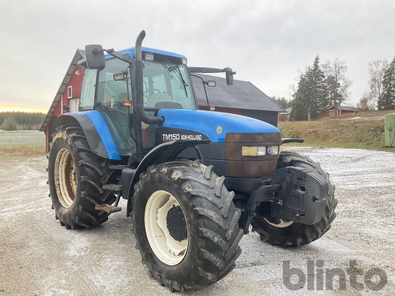 NEW HOLLAND TM150 4WD - Tractor: foto 1 NEW HOLLAND TM150 4WD - Tractor: foto 1