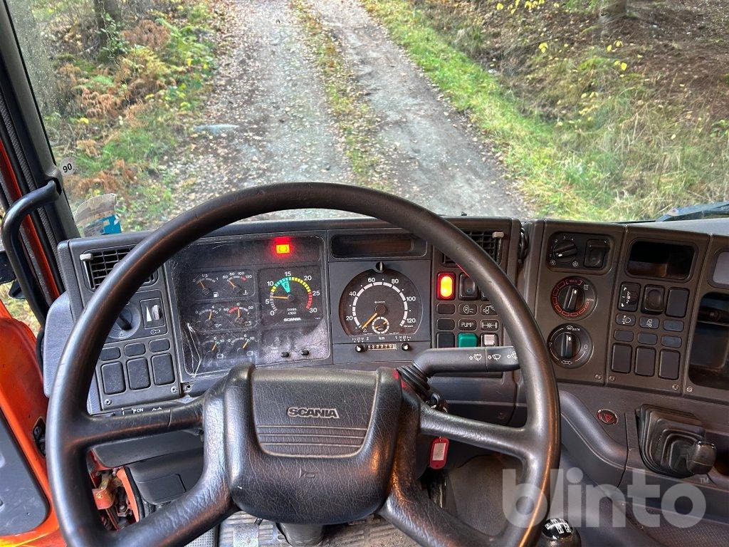 Camión portacontenedor de cadenas SCANIA P94GB4X2NZ230: foto 44 Camión portacontenedor de cadenas SCANIA P94GB4X2NZ230: foto 44