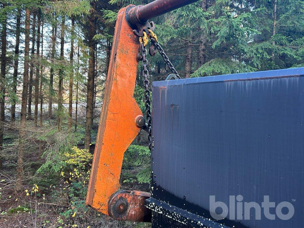 Camión portacontenedor de cadenas SCANIA P94GB4X2NZ230: foto 40 Camión portacontenedor de cadenas SCANIA P94GB4X2NZ230: foto 40