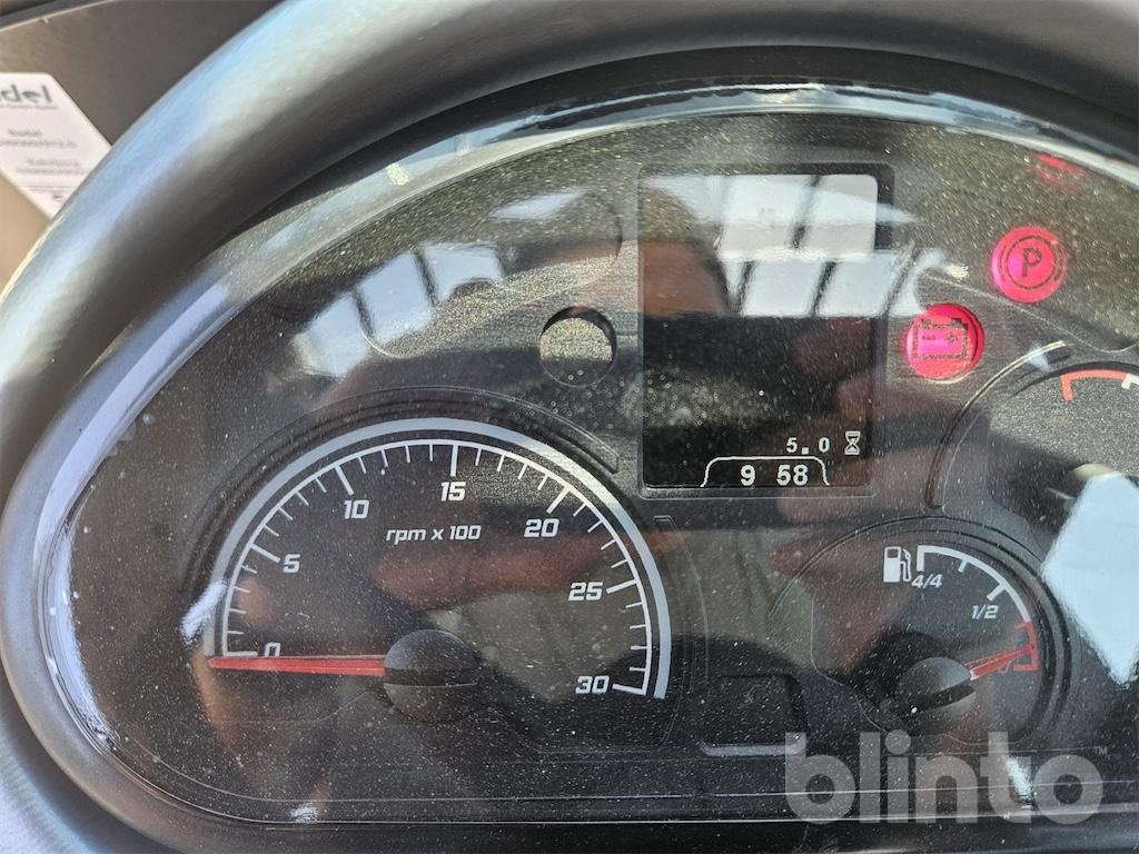 Schäffer 4670 Z (Baujahr 2024) - Minicargadora: foto 5 Schäffer 4670 Z (Baujahr 2024) - Minicargadora: foto 5