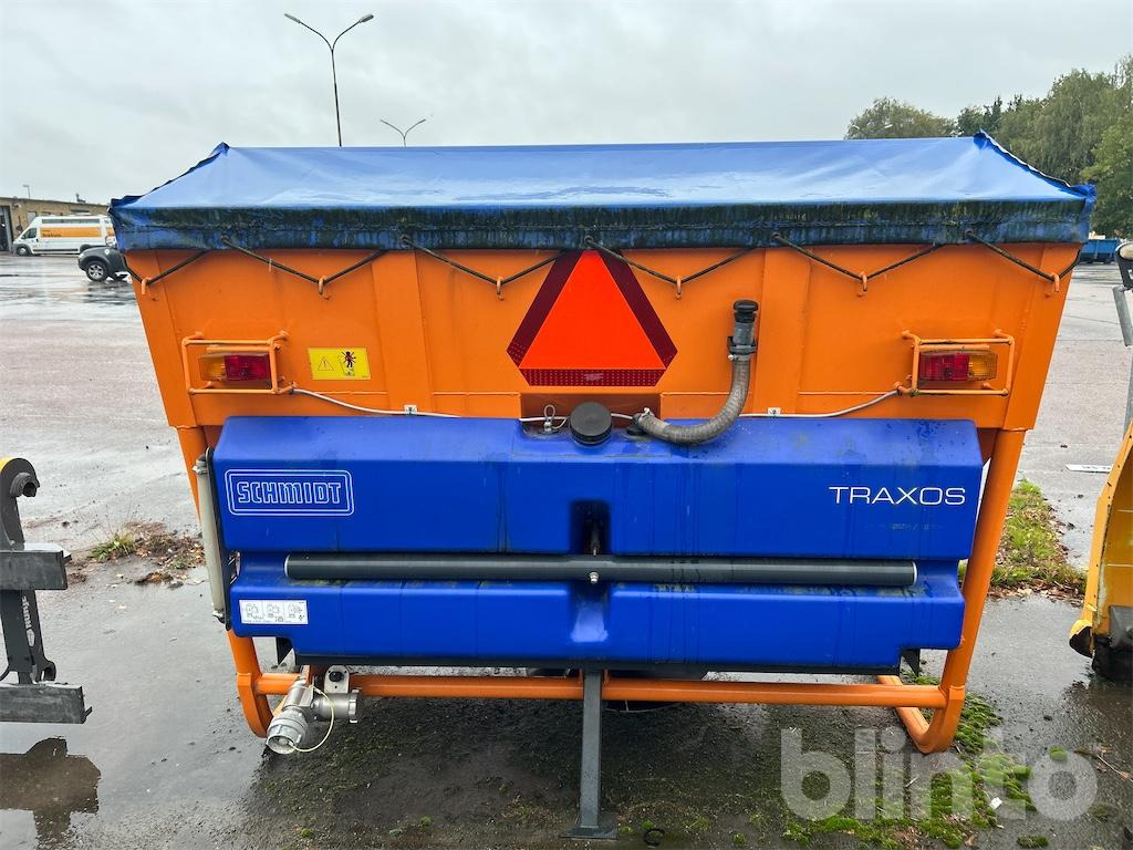 Schmidt Traxos S15T Vesn-490CS - Esparcidor de sal: foto 4 Schmidt Traxos S15T Vesn-490CS - Esparcidor de sal: foto 4