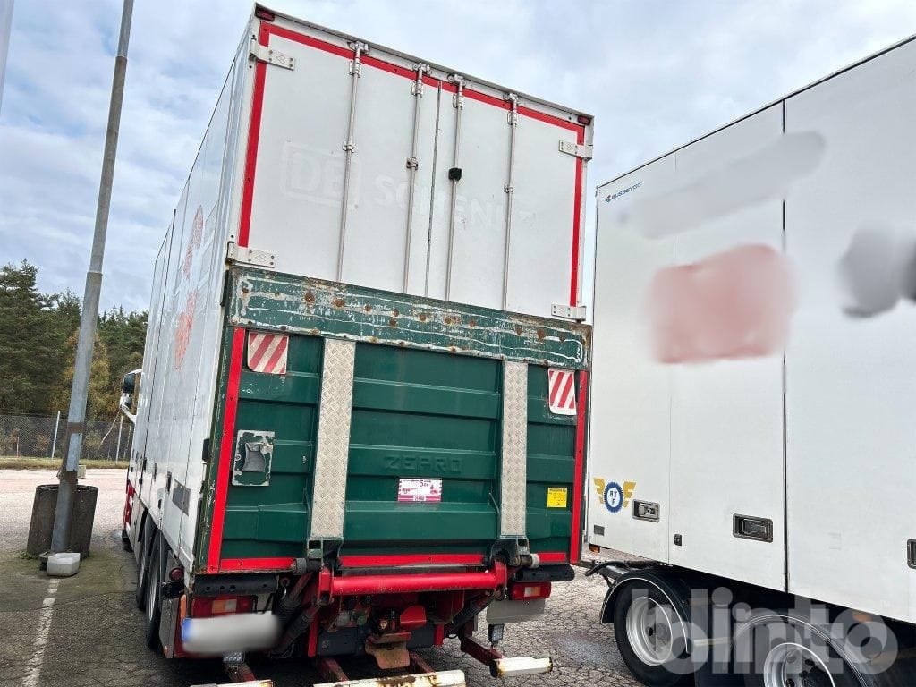 Skåpbil Volvo FH bussbyggskåp med kylaggregat - Camión frigorífico: foto 2 Skåpbil Volvo FH bussbyggskåp med kylaggregat - Camión frigorífico: foto 2