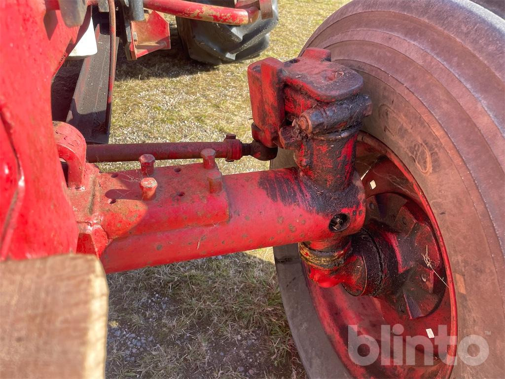 VOLVO BM 2250 - Tractor: foto 5 VOLVO BM 2250 - Tractor: foto 5