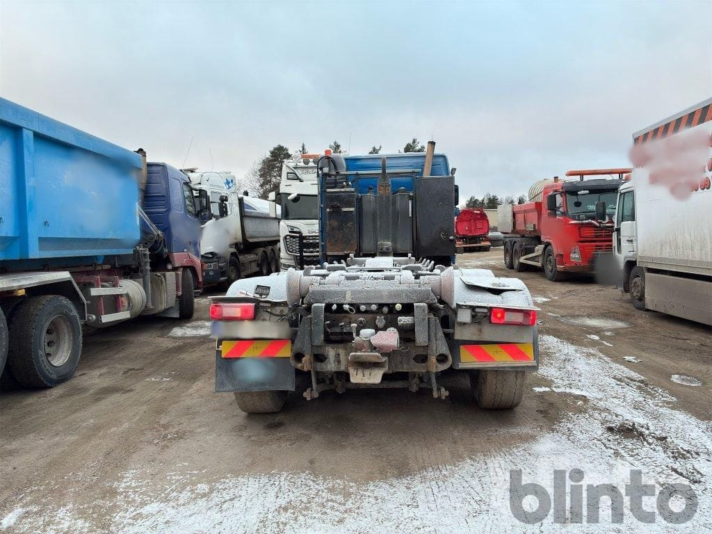 VOLVO FH 420 6*2 - Camión multibasculante: foto 5 VOLVO FH 420 6*2 - Camión multibasculante: foto 5