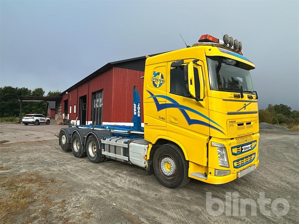 VOLVO FH 540 8*4 tridem - Camión multibasculante: foto 2 VOLVO FH 540 8*4 tridem - Camión multibasculante: foto 2
