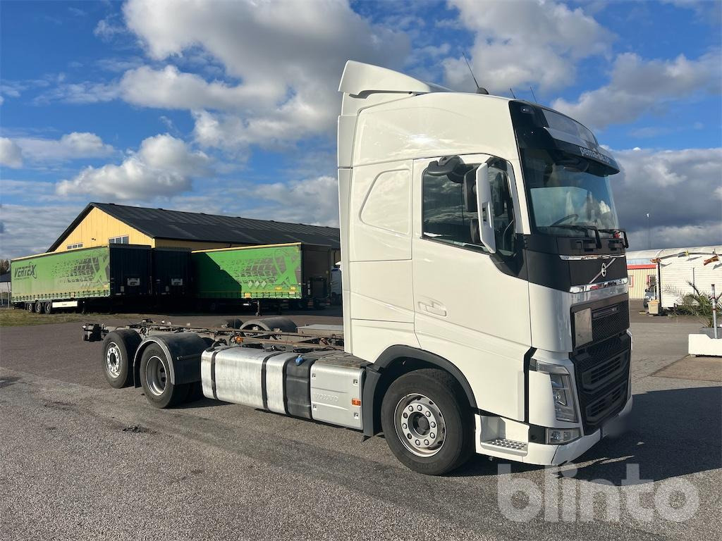 VOLVO FH 6x2 - Camión chasis: foto 4 VOLVO FH 6x2 - Camión chasis: foto 4