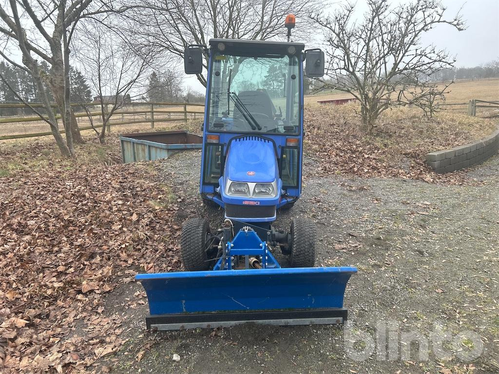 Iseki TXG23 - 4 redskap - 259 timmar - Vehículo municipal: foto 2 Iseki TXG23 - 4 redskap - 259 timmar - Vehículo municipal: foto 2