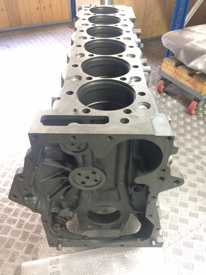 BASAMENTO MAN D2676 - EURO 6 - Cárter: foto 4 BASAMENTO MAN D2676 - EURO 6 - Cárter: foto 4