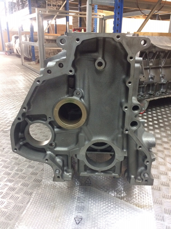 Cárter BASAMENTO MERCEDES OM457LA: foto 7 Cárter BASAMENTO MERCEDES OM457LA: foto 7