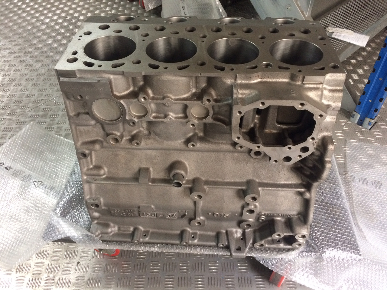 BASAMENTO MERCEDES OM904 - Cárter: foto 4 BASAMENTO MERCEDES OM904 - Cárter: foto 4