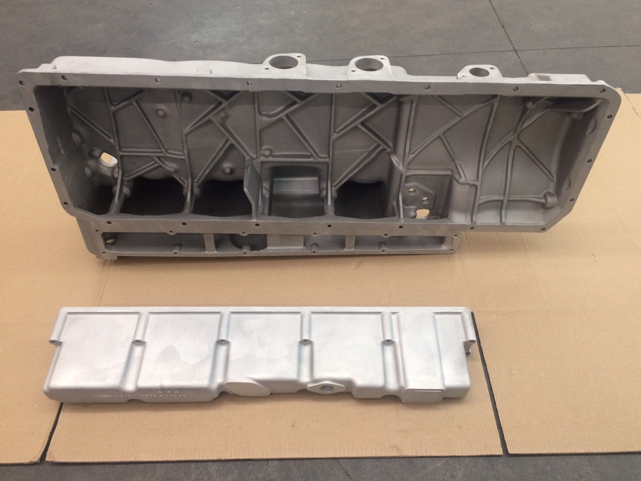 COPPA OLIO MAN 51058015690 + COPERCHIO COPPA OLIO MAN 51058200086 - Cárter de aceite: foto 1 COPPA OLIO MAN 51058015690 + COPERCHIO COPPA OLIO MAN 51058200086 - Cárter de aceite: foto 1