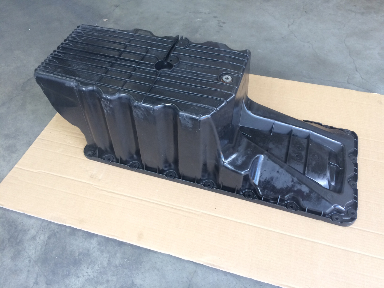 COPPA OLIO MERCEDES 9060101313 - MOTORE OM906 TRUCK - Cárter de aceite: foto 1 COPPA OLIO MERCEDES 9060101313 - MOTORE OM906 TRUCK - Cárter de aceite: foto 1