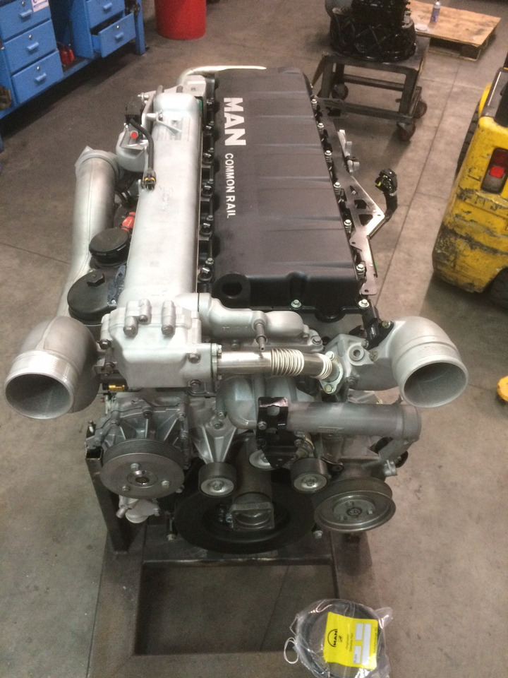 MOTORE COMPLETO MAN D2676LF05 - Motor: foto 2 MOTORE COMPLETO MAN D2676LF05 - Motor: foto 2