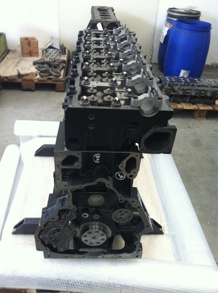 MOTORE MAN D2066LOH28 - Motor: foto 2 MOTORE MAN D2066LOH28 - Motor: foto 2