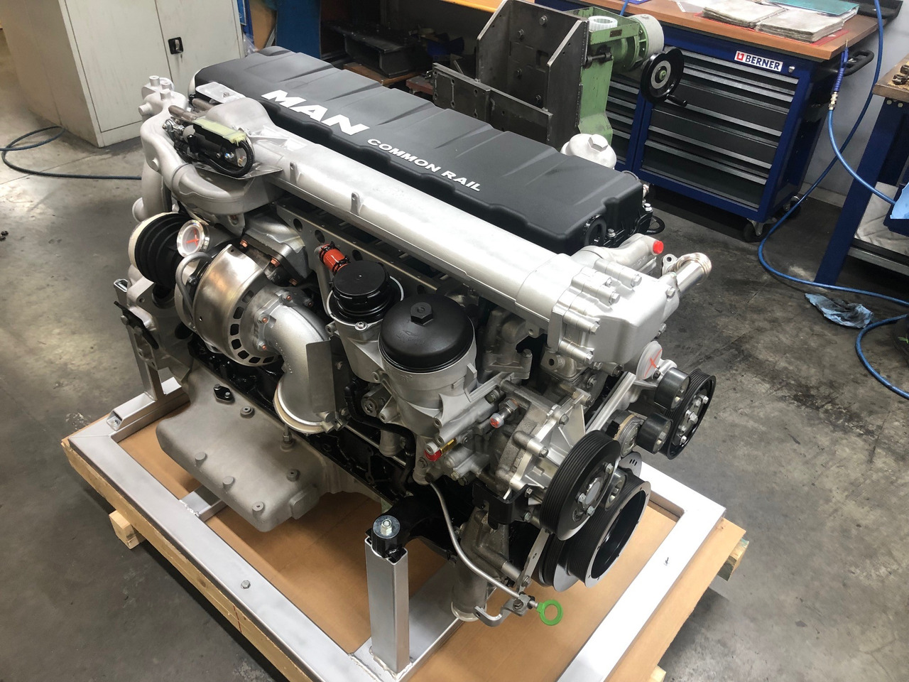 MOTORE MAN D2676LOH04 / MAN D2676 LOH04 - Motor: foto 2 MOTORE MAN D2676LOH04 / MAN D2676 LOH04 - Motor: foto 2