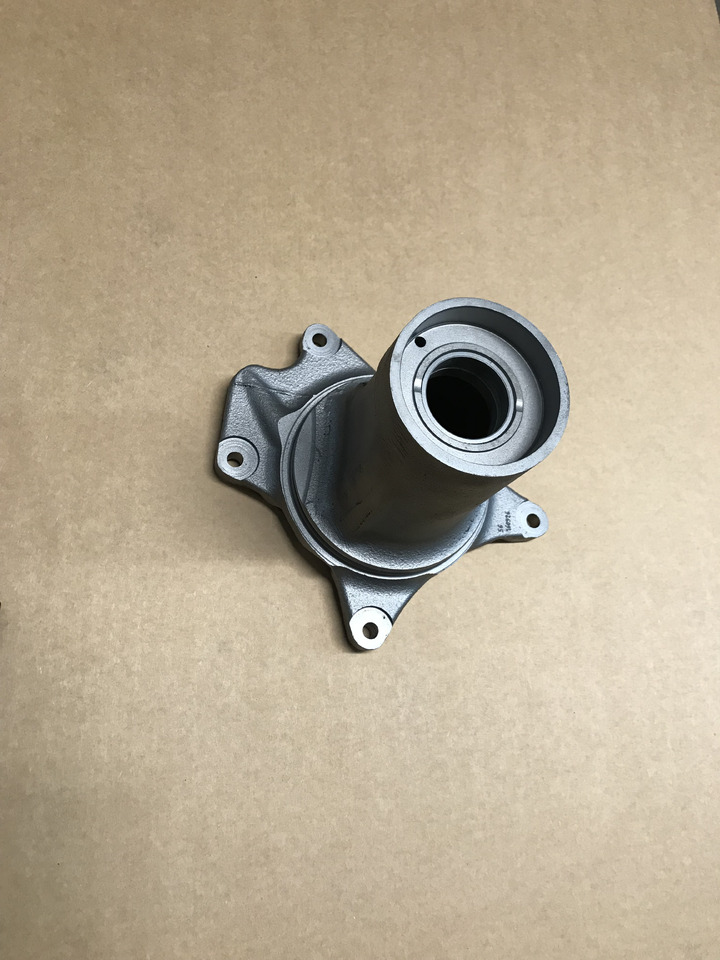 SCATOLA SUPPORTO PORTA VENTILATORE - MOTORI MAN D2066 / MAN D2676 - Ventilador para Camión: foto 2 SCATOLA SUPPORTO PORTA VENTILATORE - MOTORI MAN D2066 / MAN D2676 - Ventilador para Camión: foto 2