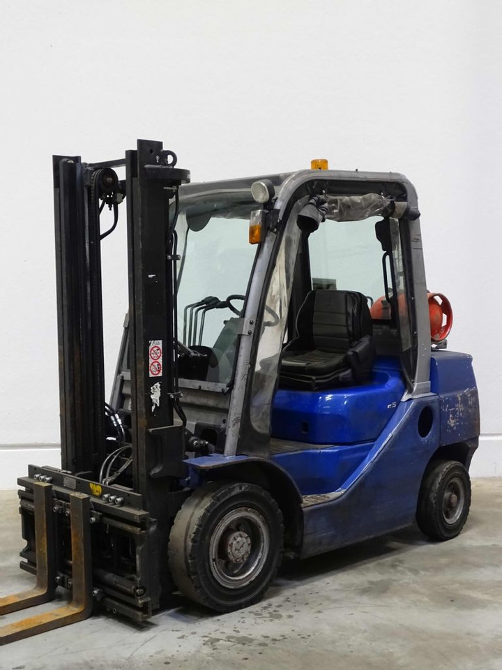Cesab M325G - Carretilla elevadora de gas: foto 4 Cesab M325G - Carretilla elevadora de gas: foto 4