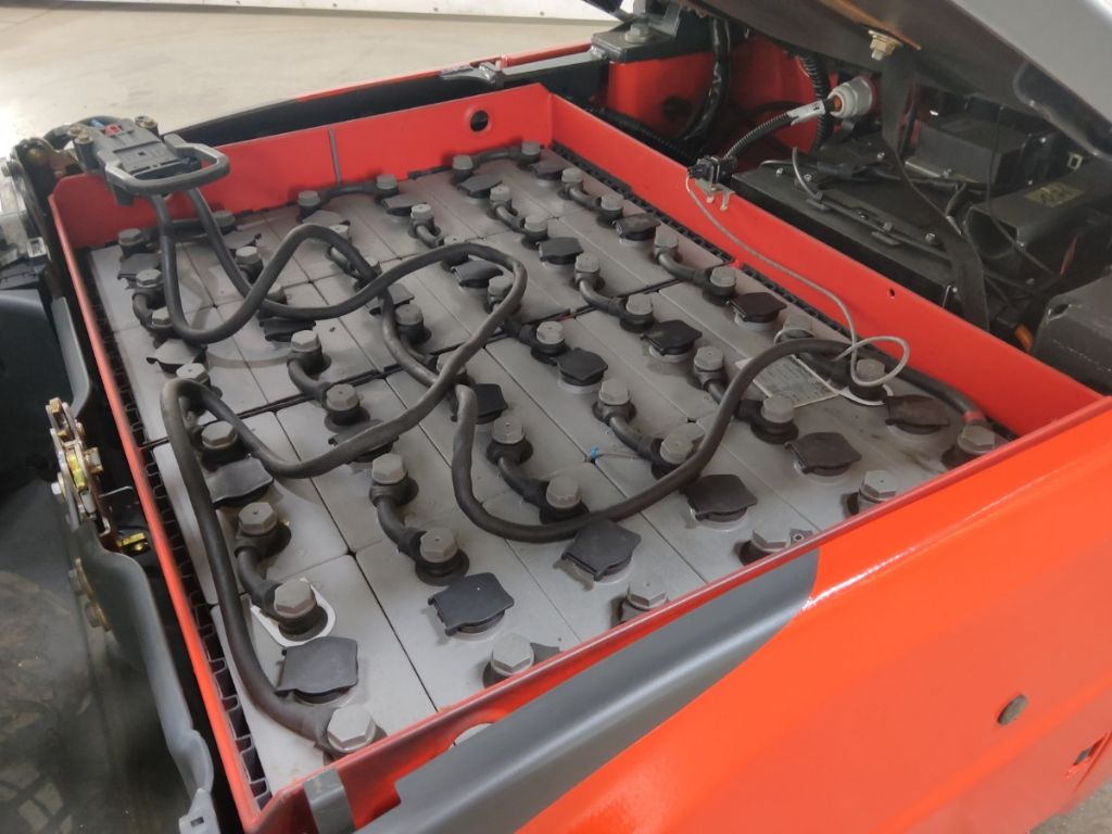 Linde E16-02 - Carretilla elevadora eléctrica: foto 4 Linde E16-02 - Carretilla elevadora eléctrica: foto 4