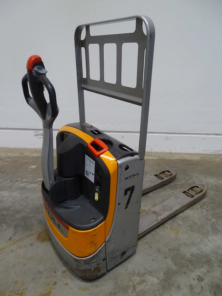 Still EXU16 - Transpaleta: foto 2 Still EXU16 - Transpaleta: foto 2