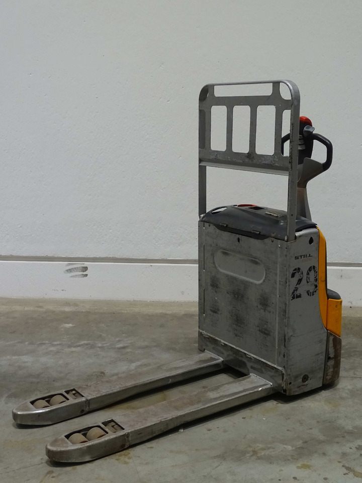 Still EXU16 - Transpaleta: foto 1 Still EXU16 - Transpaleta: foto 1