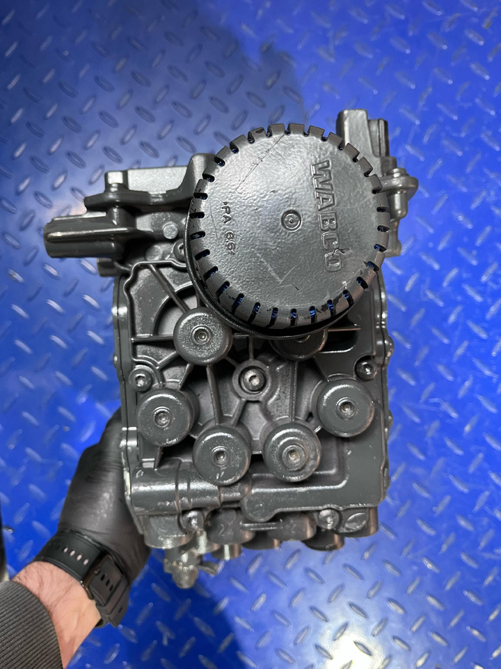 KNORR-BREMSE Air Discharge Valve A0004461664 - Pieza universal: foto 5 KNORR-BREMSE Air Discharge Valve A0004461664 - Pieza universal: foto 5