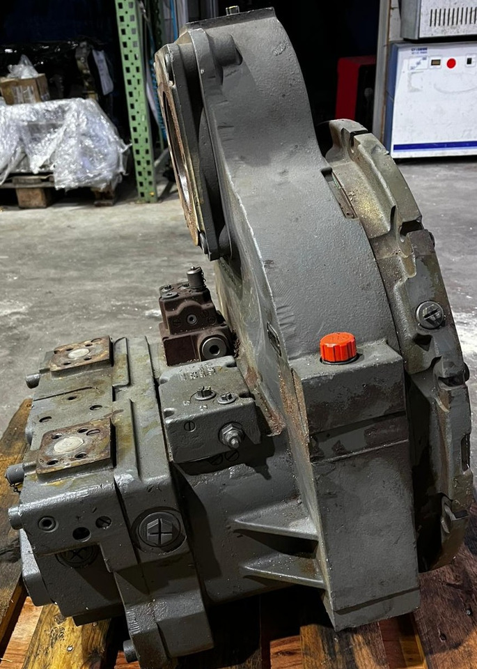 LIEBHERR Axial Piston Pump DPVP0108 - Bomba hidráulica: foto 1 LIEBHERR Axial Piston Pump DPVP0108 - Bomba hidráulica: foto 1