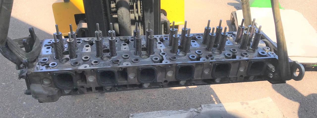 MERCEDES-BENZ Actros Antos Arocs OM471 Cylinder Head - Cabezal de bloque para Camión: foto 2 MERCEDES-BENZ Actros Antos Arocs OM471 Cylinder Head - Cabezal de bloque para Camión: foto 2