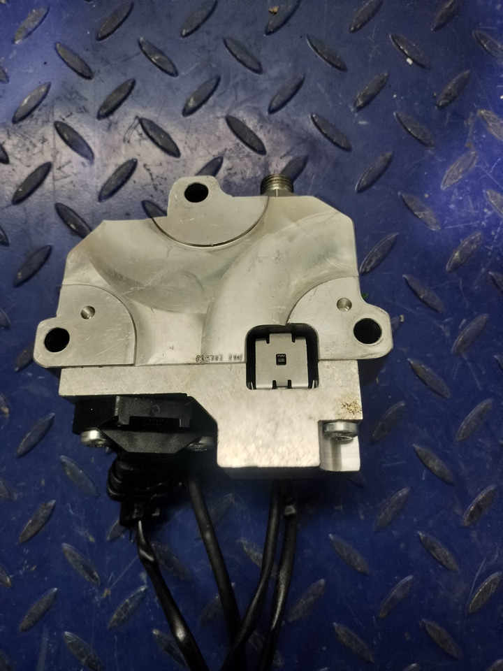 MERCEDES-BENZ Atego 2015 om934 fuel metering unit A9360700255 A9360700255 - Bomba de combustible para Camión: foto 2 MERCEDES-BENZ Atego 2015 om934 fuel metering unit A9360700255 A9360700255 - Bomba de combustible para Camión: foto 2