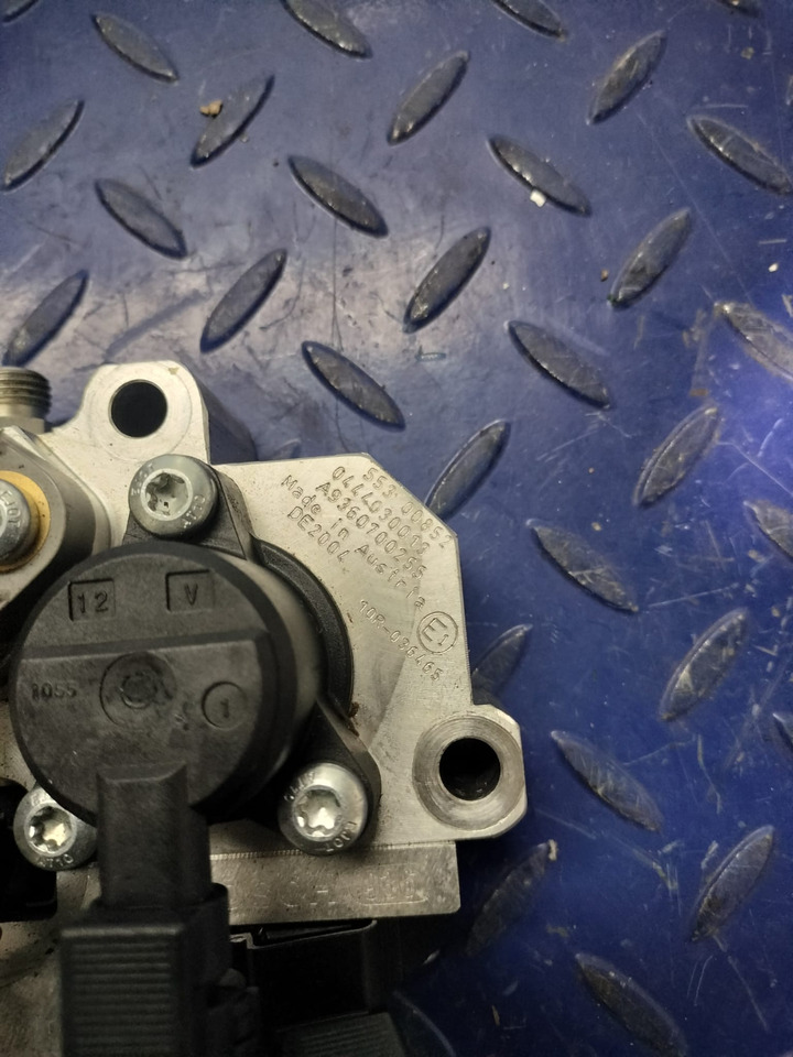 MERCEDES-BENZ Atego 2015 om934 fuel metering unit A9360700255 A9360700255 - Bomba de combustible para Camión: foto 3 MERCEDES-BENZ Atego 2015 om934 fuel metering unit A9360700255 A9360700255 - Bomba de combustible para Camión: foto 3