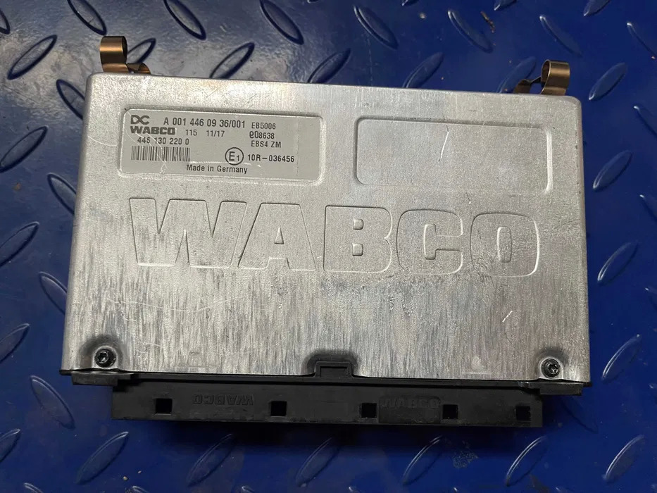 Mercedes Wabco EBS4 - Unidad de control para Camión: foto 1 Mercedes Wabco EBS4 - Unidad de control para Camión: foto 1