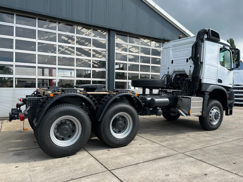 Mercedes-Benz Arocs 4058 AS 6x6 Tractor Head 180T Push Pull (Pre order) - Cabeza tractora: foto 5 Mercedes-Benz Arocs 4058 AS 6x6 Tractor Head 180T Push Pull (Pre order) - Cabeza tractora: foto 5