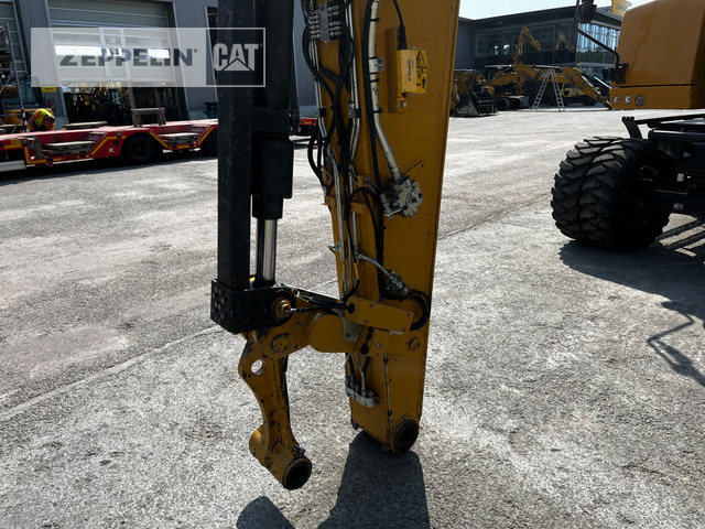 Arrendamiento de Cat M318F Cat M318F: foto 9