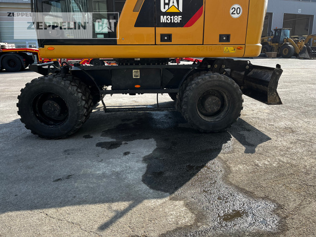 Arrendamiento de Cat M318F Cat M318F: foto 10