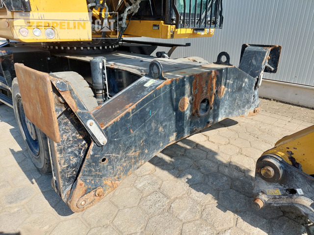 Manipulador de materiales Cat MH3024-06C: foto 30