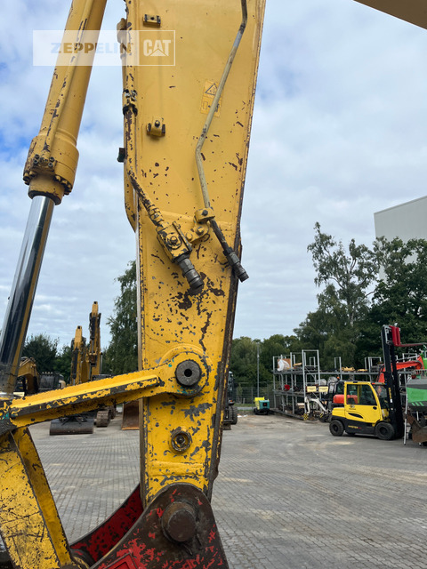 Excavadora de cadenas New Holland E235: foto 11