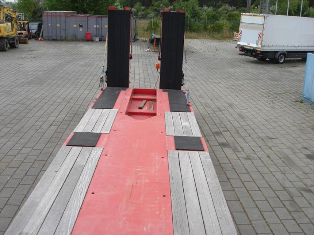 GOLDHOFER Satteltieflader STN-L 3 (245) RM Tiefladerauflieger - Semirremolque góndola rebajadas: foto 5 GOLDHOFER Satteltieflader STN-L 3 (245) RM Tiefladerauflieger - Semirremolque góndola rebajadas: foto 5